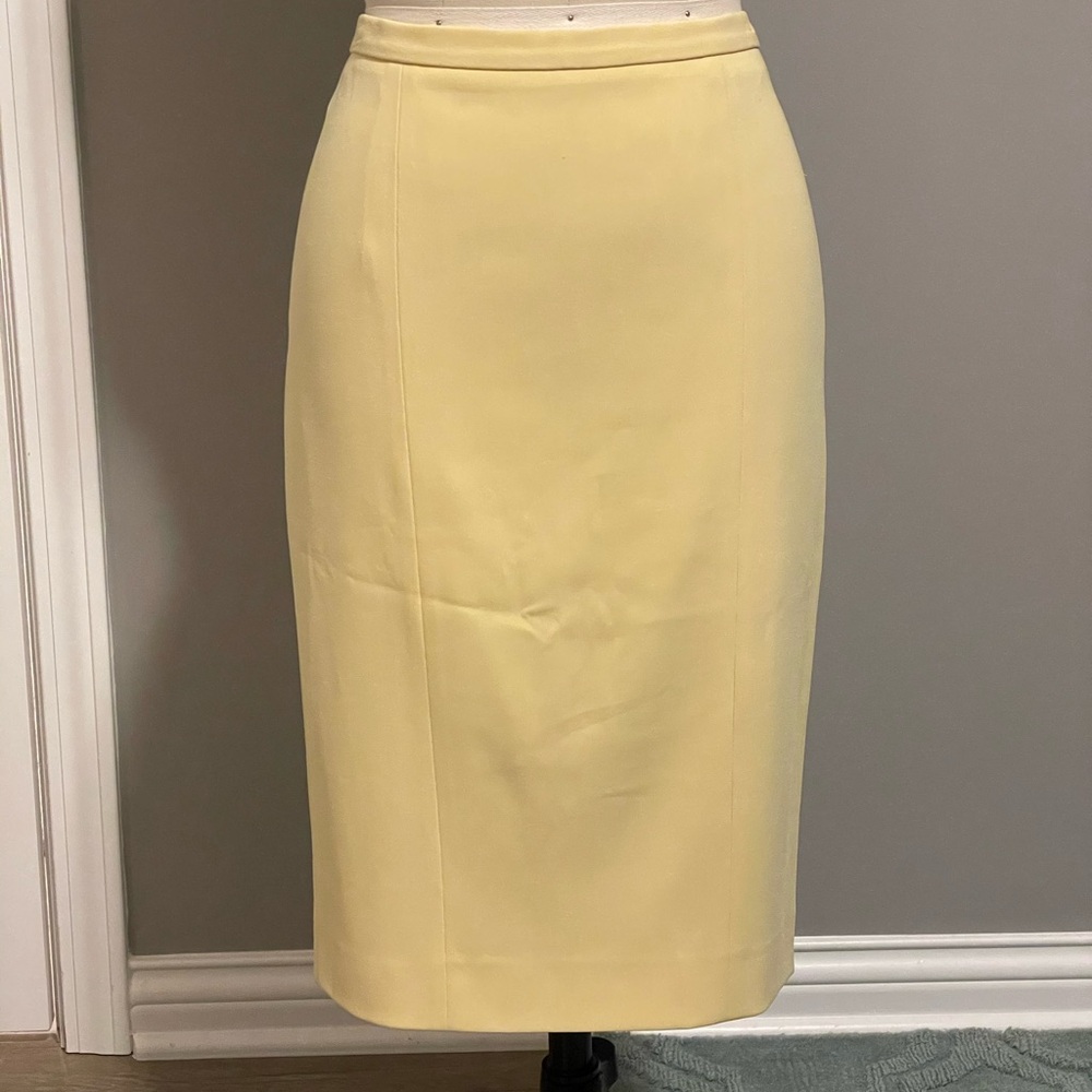 Moschino Cheap and Chic Yellow Skirt Size:  42